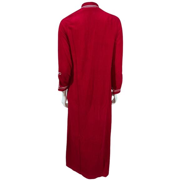 Vintage 1970s Evelyn Pearson Red Polyester Long Robe/House Dress with White Trim - Picture 3 of 16